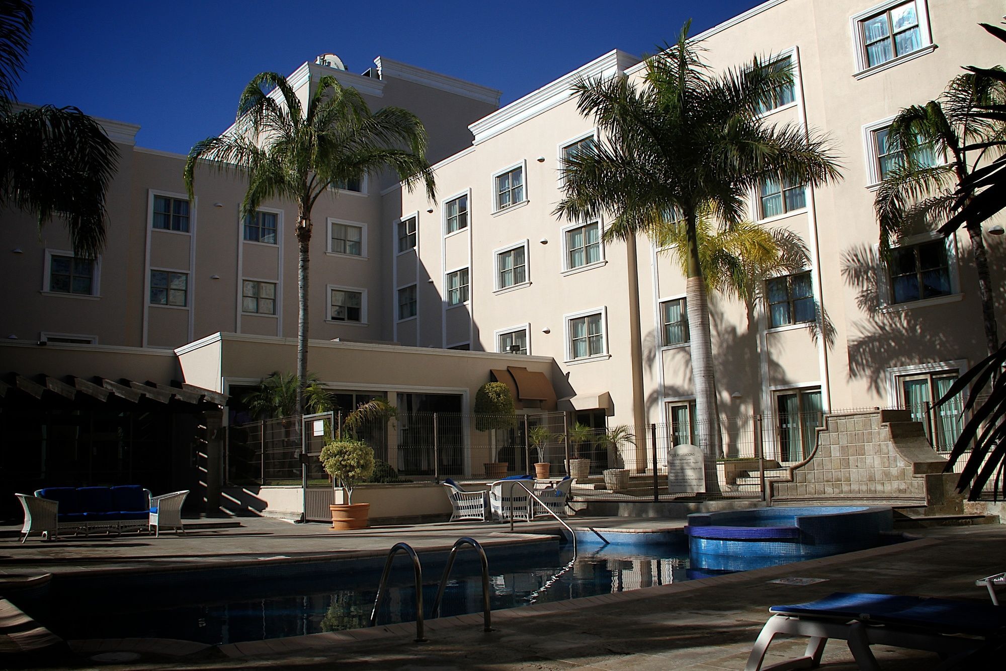 Holiday Inn Reynosa Zona Dorada Eksteriør bilde